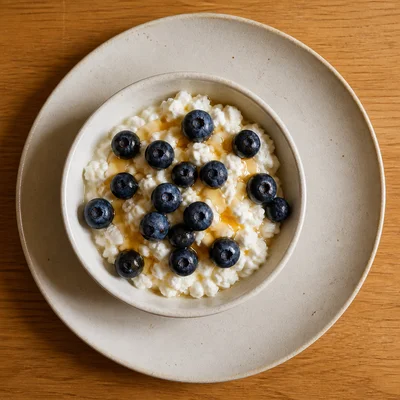 Sweet Cottage Cheese & Blueberries